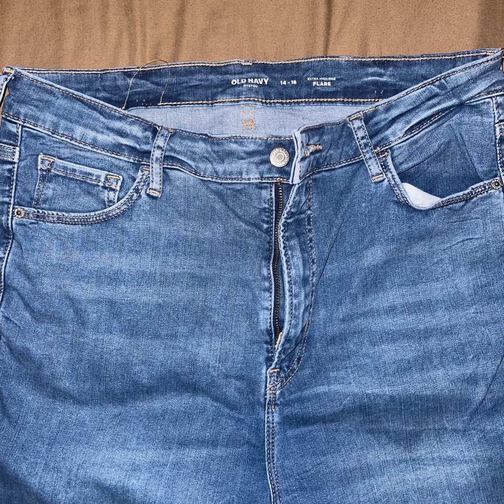 Old Navy Women's Bootcut Jeans in Blue
